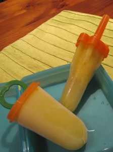 Tropical Twist Juice Icy Pops